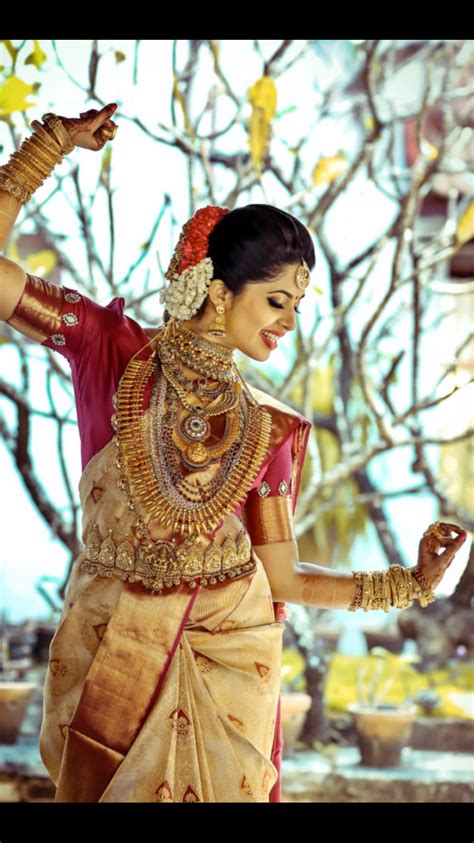 South Indian Bride In Beautiful Temple Jewellery Indian