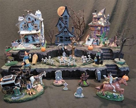 Haunted Halloween Village Display Base Dept 56 Lemax Miniature Multi