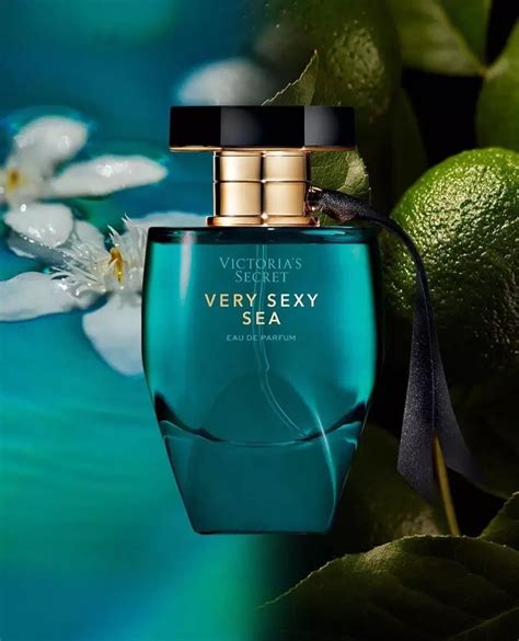 Victoria S Secret Very Sexy Sea Fragrance Campaign Starring Kelly Gale