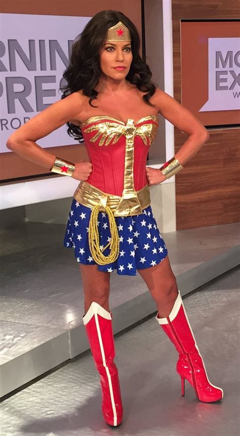 32 Best Robin Meade Images On Pinterest Anchors