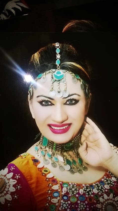 saima khan mujra saima  unseen dance  london show