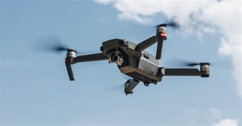 police   uk  cracking   irresponsible drone pilots petapixel