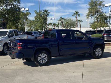 nissan frontier crew cab  sv auto long bed crew cab pickup