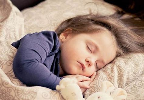 mengatasi kebiasaan anak tidur larut malam dieditcom