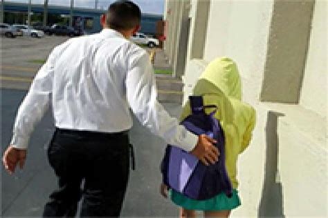 security guard caught teenage girl while she was trying to escape from the school fuqer video