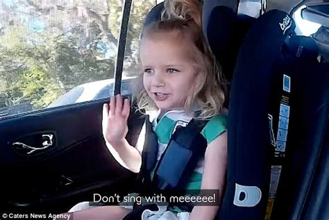 girl s meltdown when dad sings kelly clarkson song in car daily mail