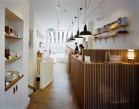 jalan jalan mengintip  desain interior cafe kecil tercantik sedunia
