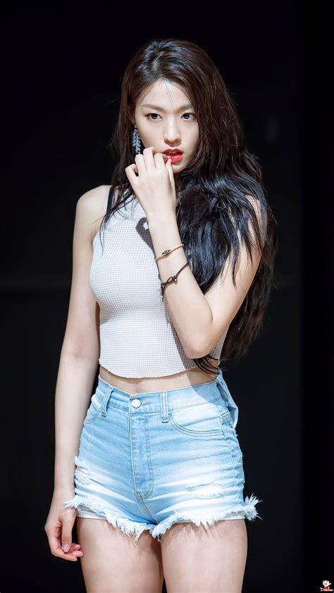 Seolhyun’s Male Fans All Needed Cold Showers After This Video