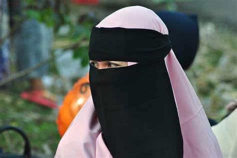 hijab bercadar gambar islami