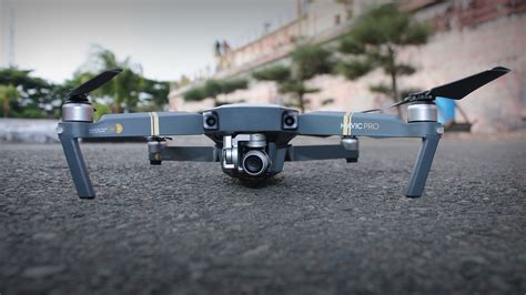 dji introduces opt   drone pilots  broadcast  credentials mavic pro  drone pilot