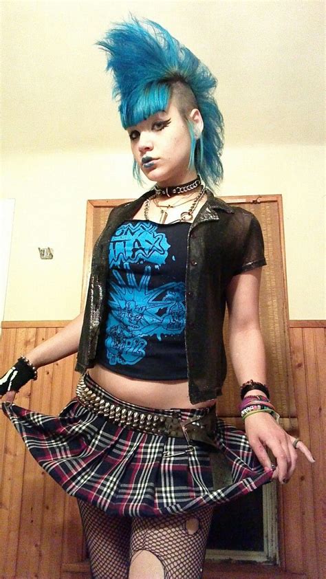log in tumblr punk looks punk rock girls punk outfits