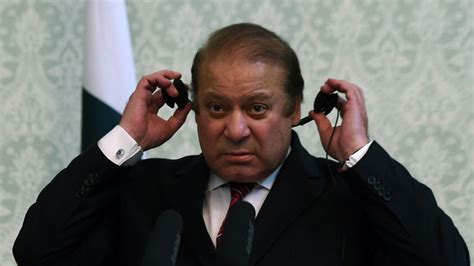 pakistan pm nawaz sharif forced out of office over corruption scandal