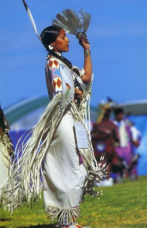 native american people dancing