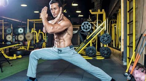 watch tiger shroff inspires delhites to redefine street workout