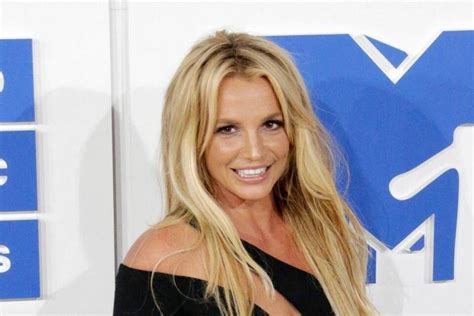 Auch Britney Spears Blitzt Mal Bei Männern Ab Panorama Rhein Neckar