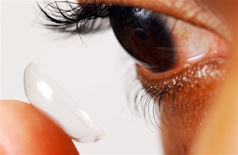 woman goes in for cataract surgery has 27 contact lenses removed from