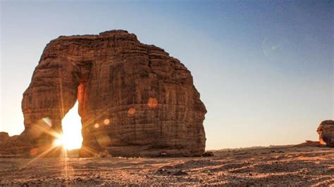 saudi arabias elephant rock   worlds weirdest natural
