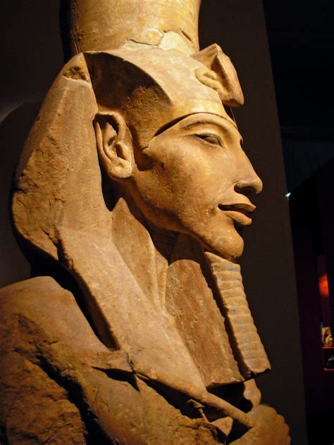 egypte pharaon homme roi dieu exposition de valenciennes