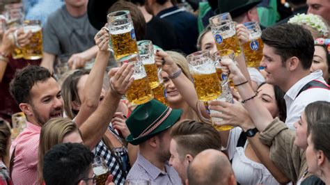 world s biggest beer festival begins in germany welcome to aytrends s