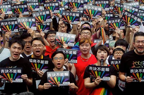 taiwan becomes first in asia to legalize same sex marriage