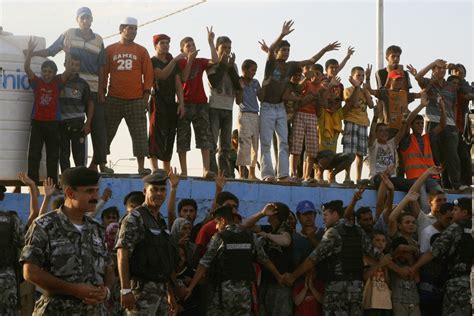 المغرب ينضم لجهود إعادة اللاجئين السوريين إلى وطنهم rt arabic
