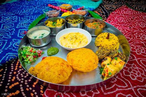 sale cook  dine gujarati cuisine experience  ahmedabad ticket kd