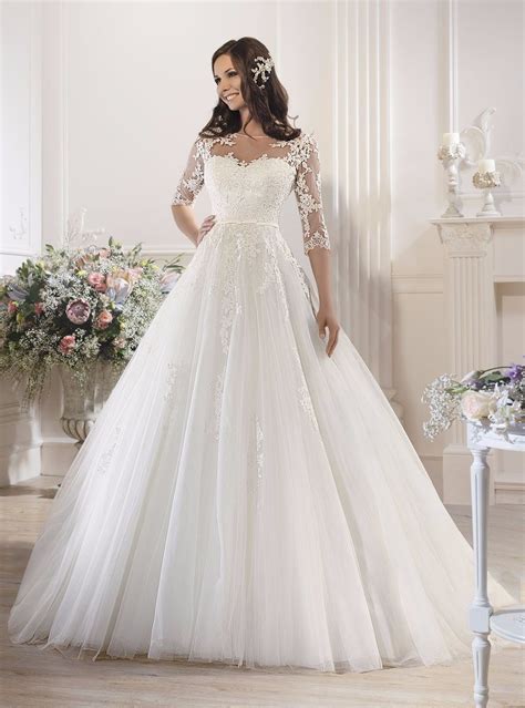 China Lace Wedding Dresses 3 4 Sleeves Tulle Puffy Custom Ball Gowns