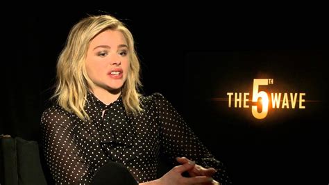 The 5th Wave Interview Chloe Grace Moretz Youtube