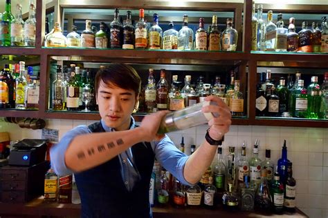 This Hong Kong Bar Owner Learned How To Make Cocktails On