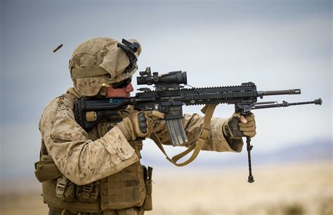 marine corps super hyped  rifle   major problems