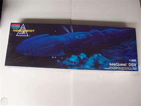 seaquest dsv  newsealed  model kit submarine  revelle monogram