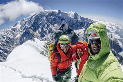 bergsteiger profis schildern ihre eindruecke zum unglueck  nepal imst