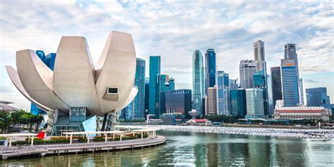 worlds  innovative businesses  flocking  singapore