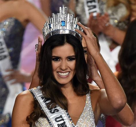 Miss Universe 2015 Colombia S Paulina Vega Wins Crown Multimedia