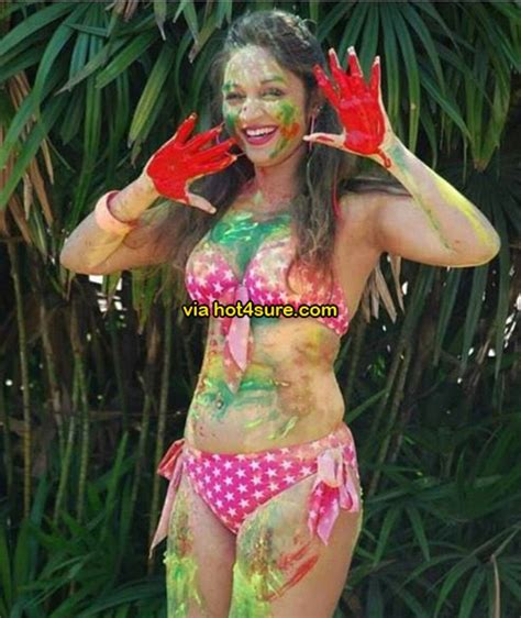 35 image of indian girls playing holi topless showing cleavage and wet nipples hot4sure