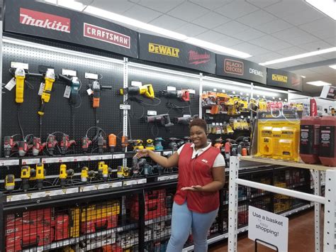 ace hardware store holds grand opening dec   focus daily news
