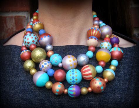 cassie stephens diy  painted bead necklace