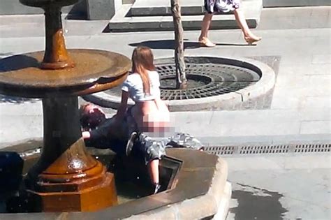 Sex In Public Couple Caught Having Raunchy Encounter On Historic