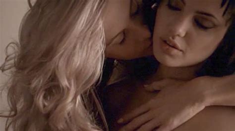 Angelina Jolie Lesbian Scene From Movie Gia Free Video