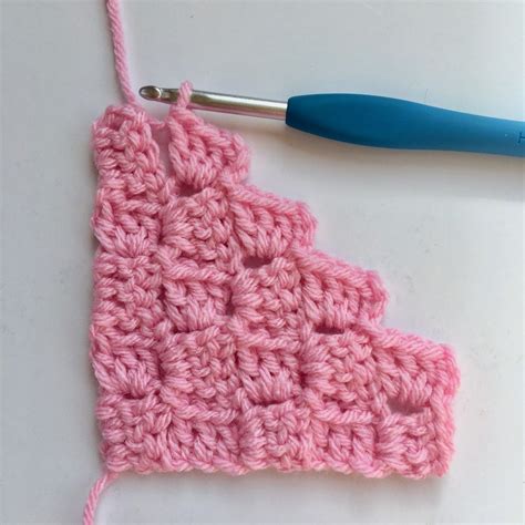 basic corner  corner cc stitch photo video tutorial crochet