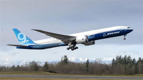 boeing   folding wing tips successfully completed  flight shouts