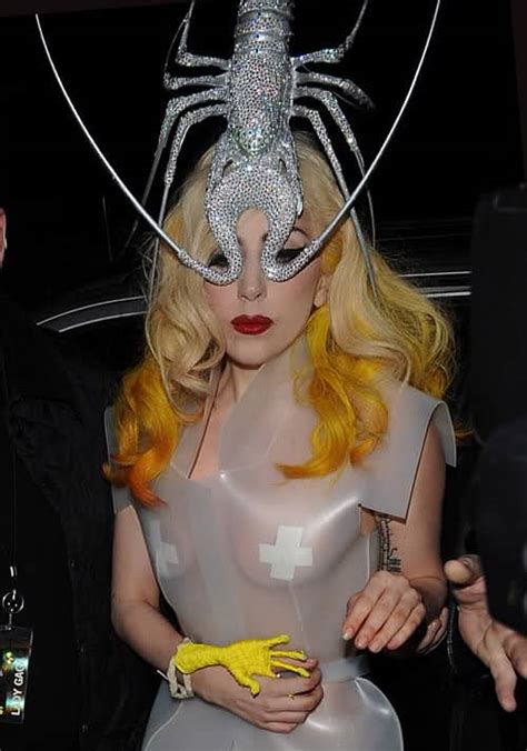 Top Ten Craziest Lady Gaga Outfits Page 5 Of 5