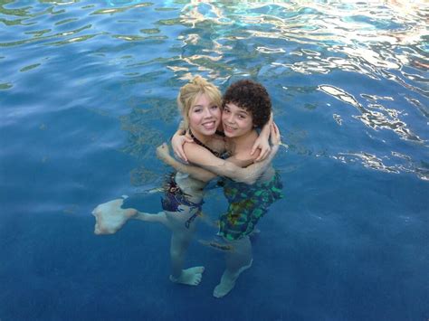 image jennette and cameron in a pool june 9 2013