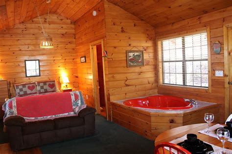 Special Secluded Romantic Getaway Cozy Fireplace And Hot Tub