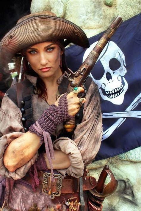 Pin By WᎥllᎥe Torres Ii On Pirate Ship Pirate Woman Pirate Outfit