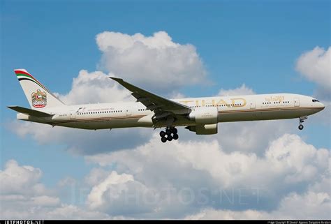 analysis etihad announces huge increase  flights  seats  abu dhabi  india