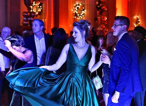 new year s eve party brings in 2019 at the marriott syracuse downtown