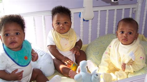 Mother Carries Triplets For Daughter Who Couldn T Get Pregnant