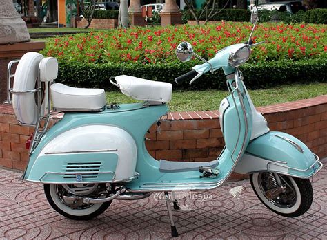 planet vespa classic vintage vespa scooters inventory