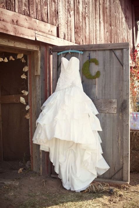 27 stunning barn wedding dresses weddingomania